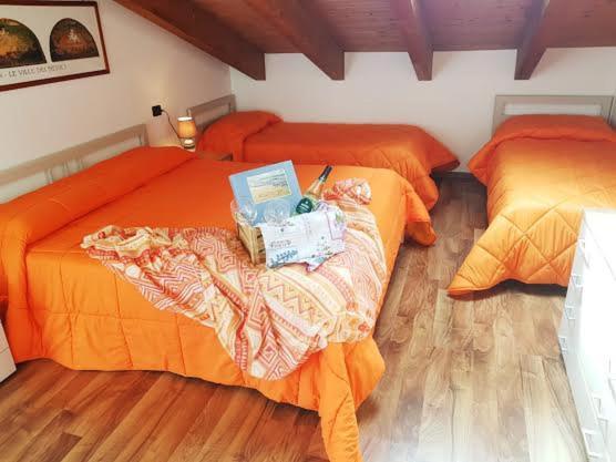 Casa Vacanza Zaira & Claudio Pianello Del Lario Екстер'єр фото