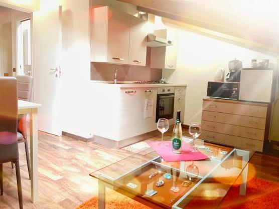 Casa Vacanza Zaira & Claudio Pianello Del Lario Екстер'єр фото